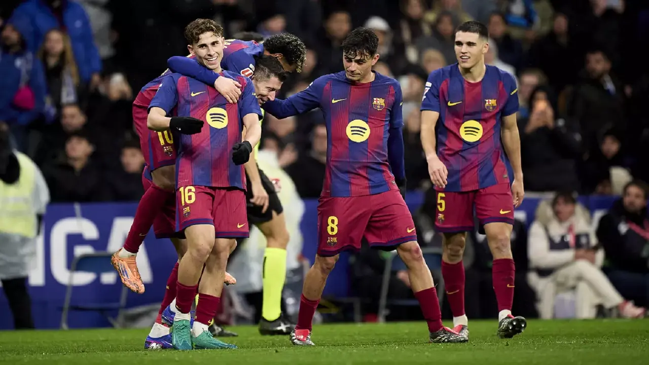 تألق فيرمين لوبيز.. كيف غير فليك ترتيب هدافي برشلونة في دوري أبطال أوروبا؟